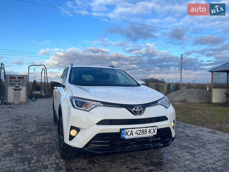 2016 toyota rav4