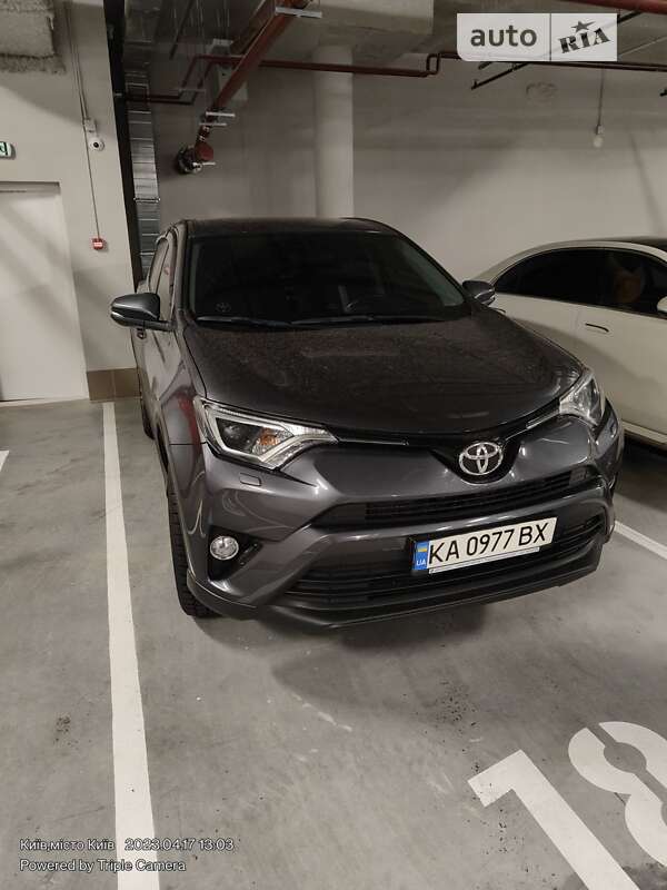 2016 toyota rav4