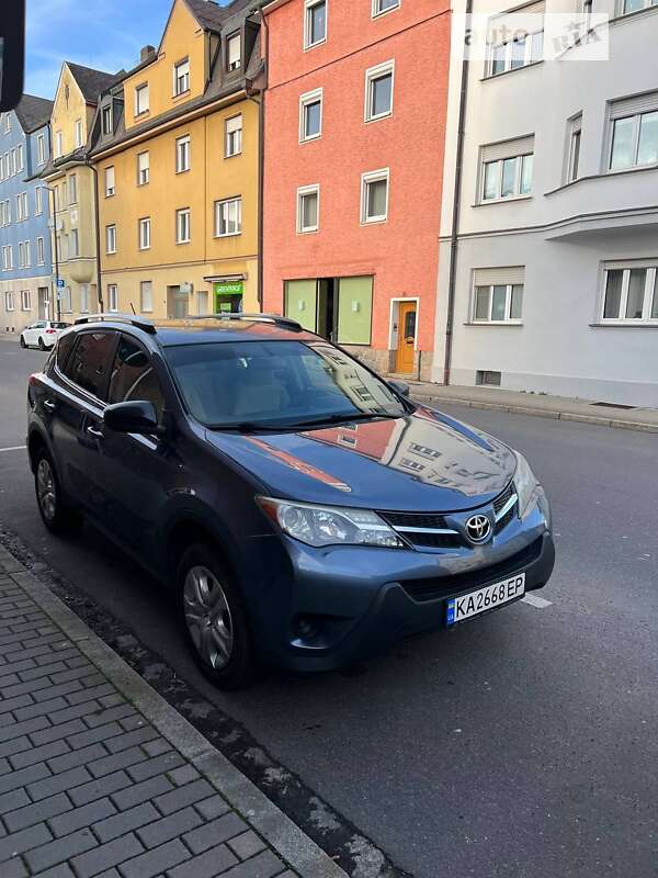 2013 toyota rav4