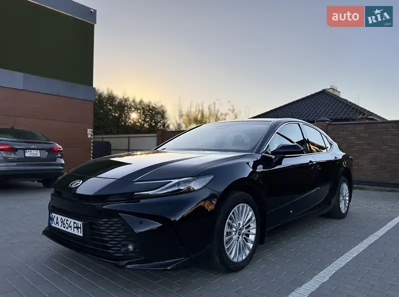 2025 toyota camry