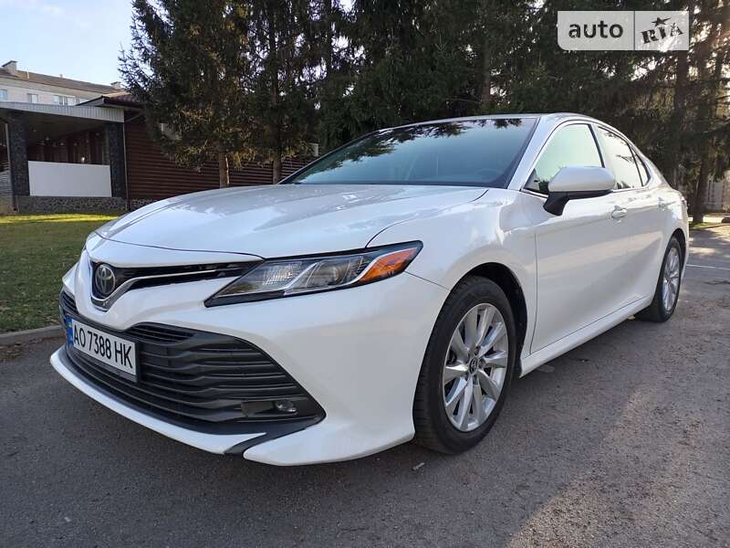 2017 toyota camry