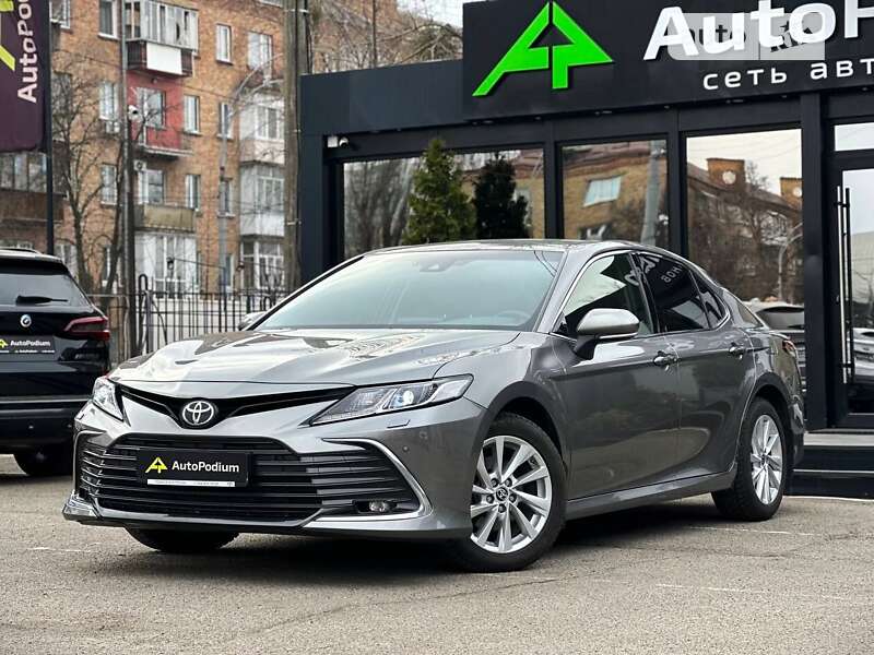 2021 toyota camry