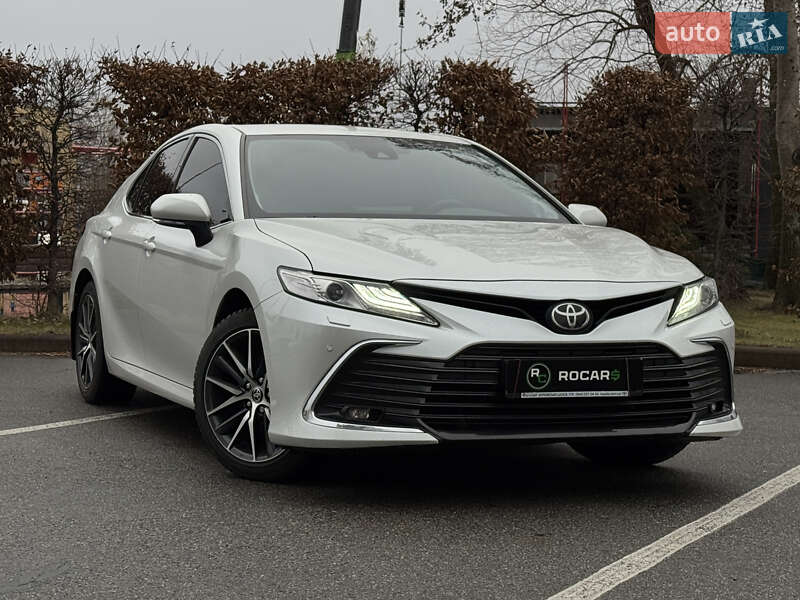 2021 toyota camry