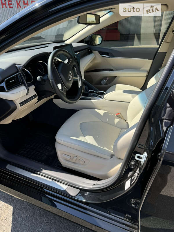 2021 toyota camry