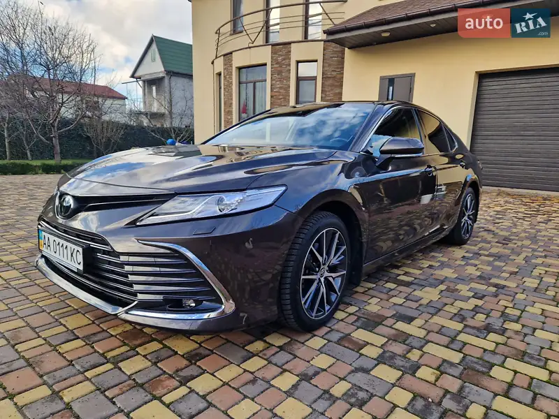 2021 toyota camry