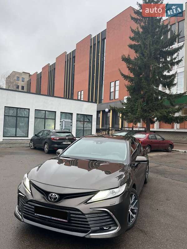 2021 toyota camry