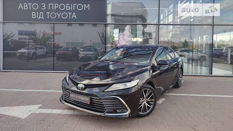 2021 toyota camry