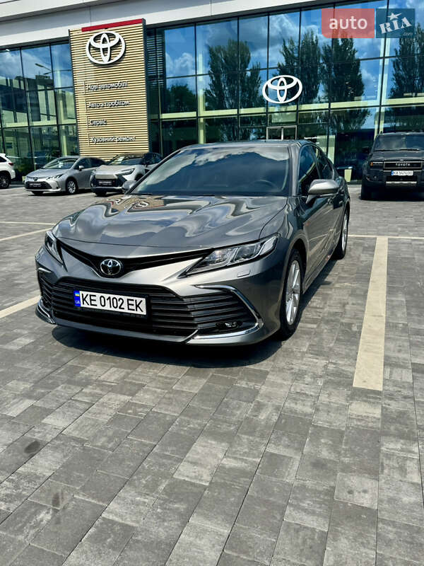 2022 toyota camry