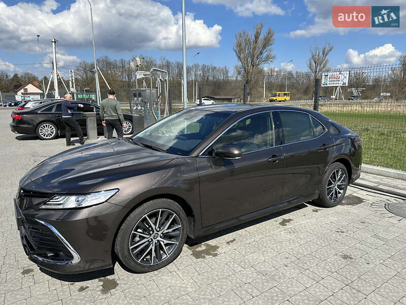 2022 toyota camry