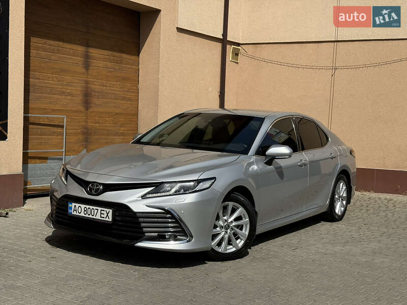 2022 toyota camry