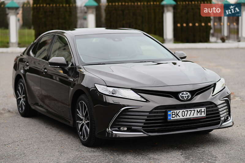 2022 toyota camry