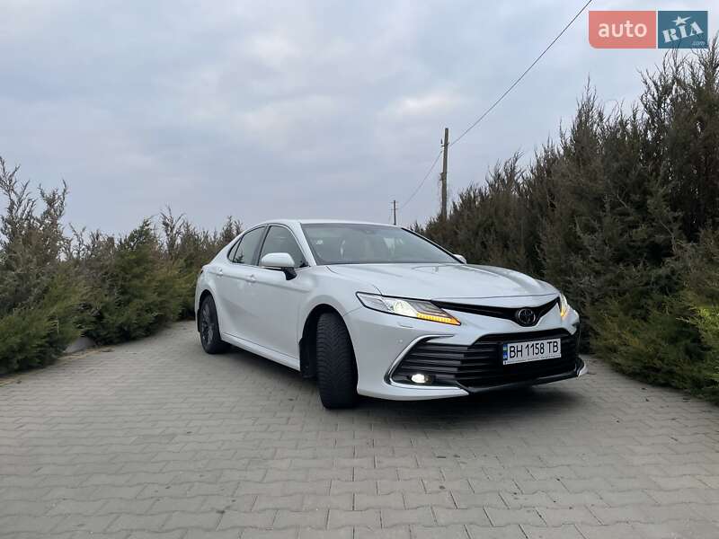 2021 toyota camry