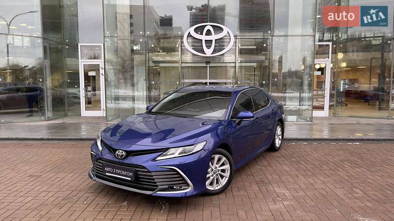 2021 toyota camry