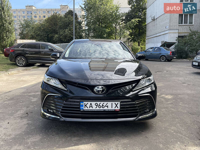 2021 toyota camry
