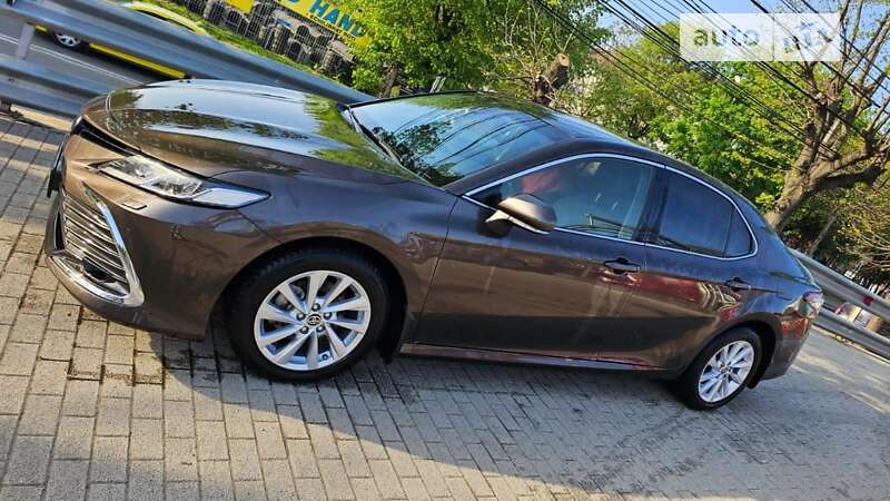 2021 toyota camry