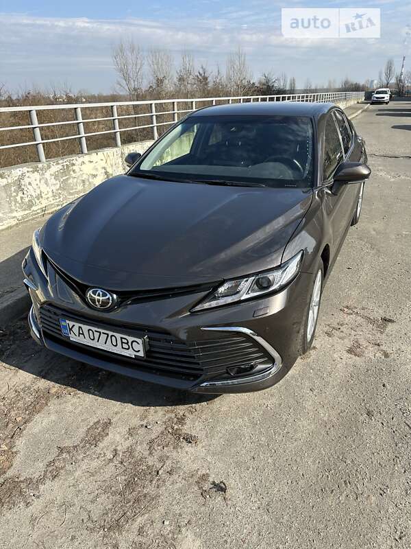 2021 toyota camry