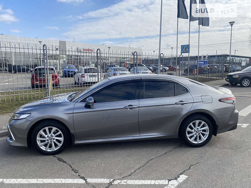 2021 toyota camry