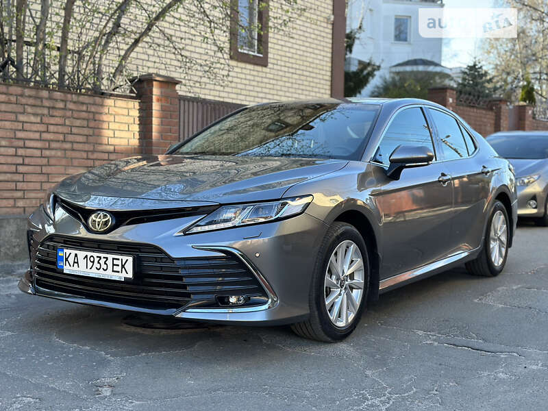 2021 toyota camry