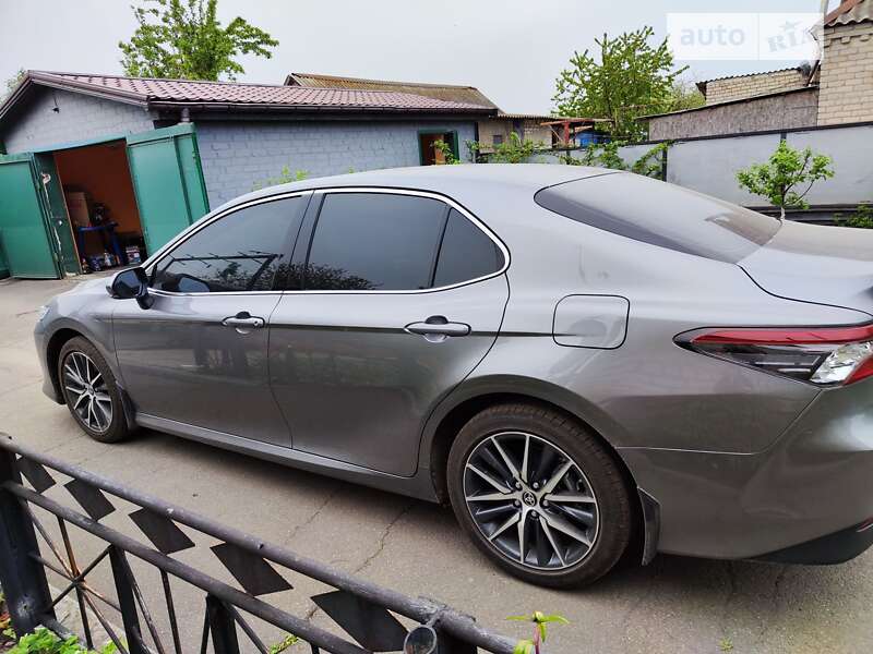 2021 toyota camry