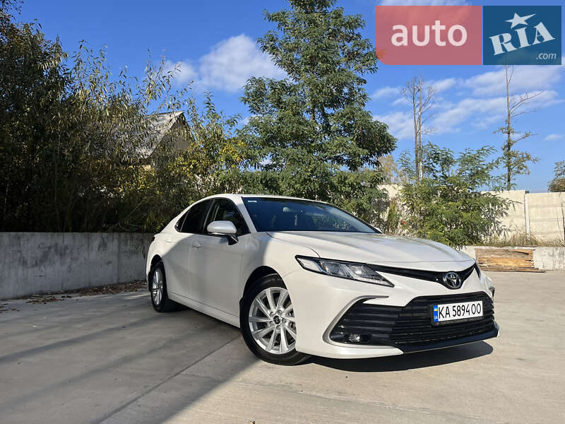 2021 toyota camry