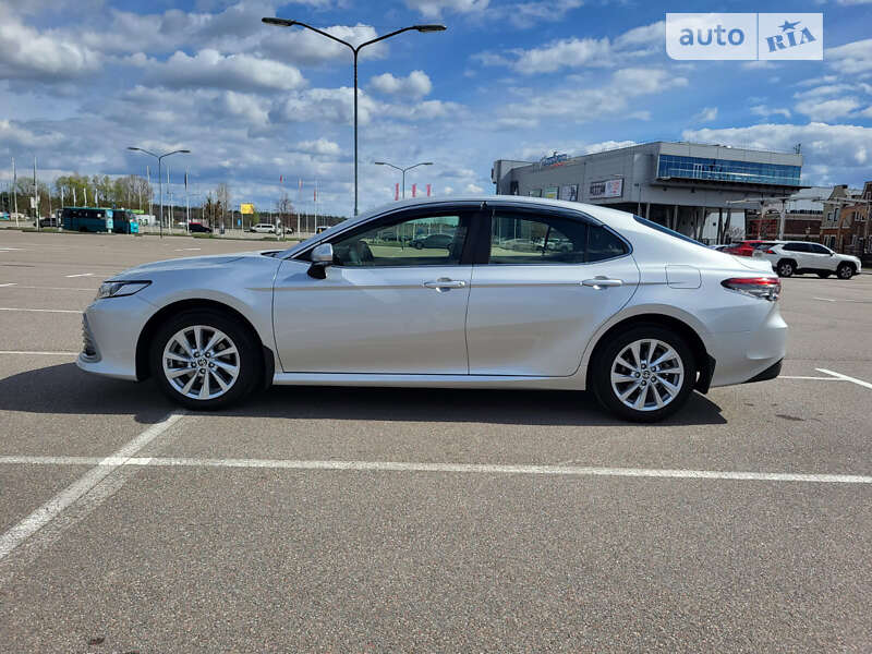 2021 toyota camry
