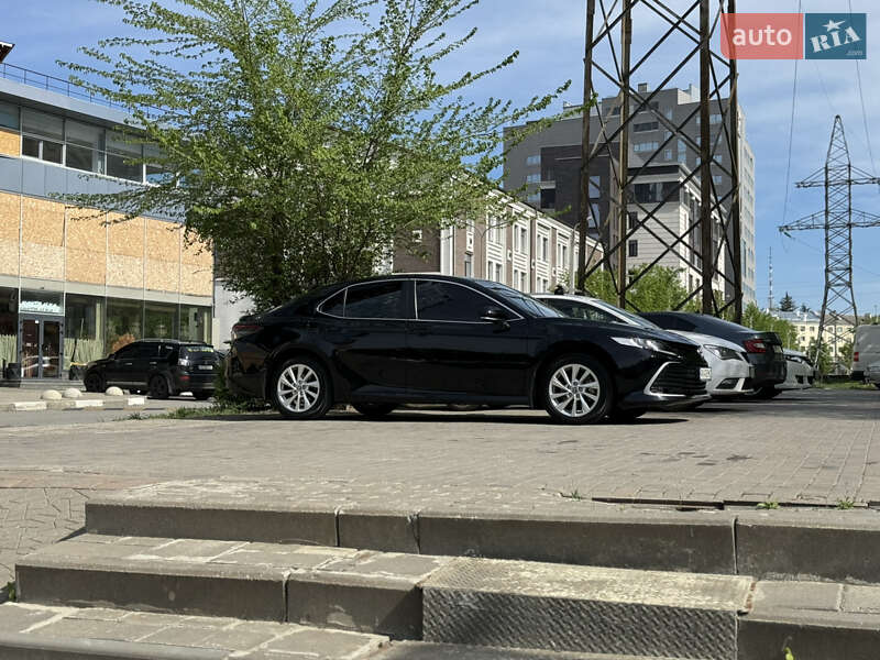 2021 toyota camry