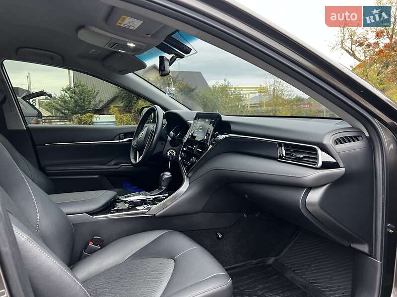 2022 toyota camry