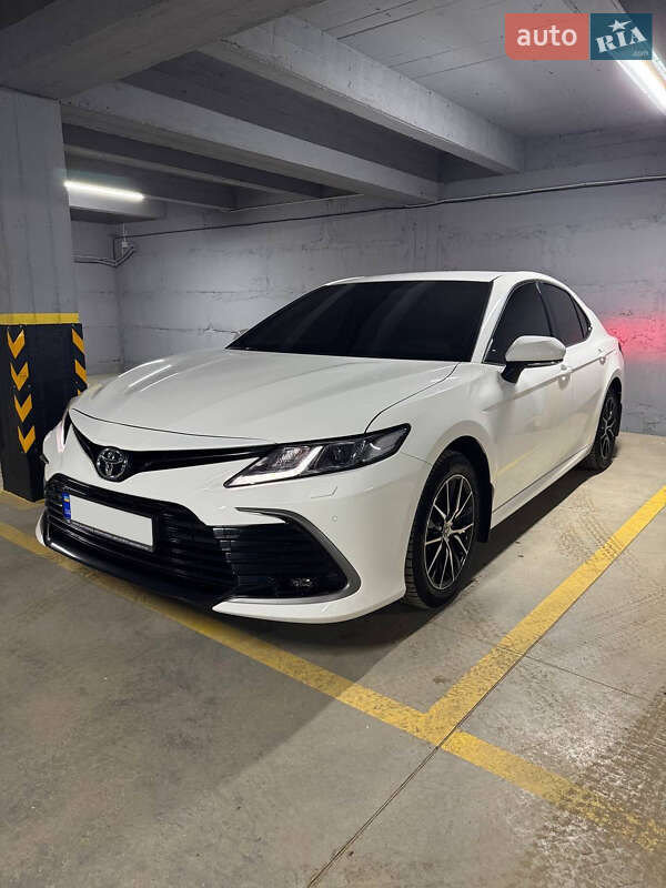 2023 toyota camry