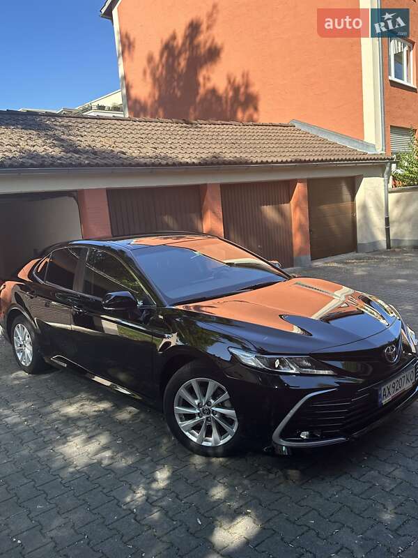 2021 toyota camry