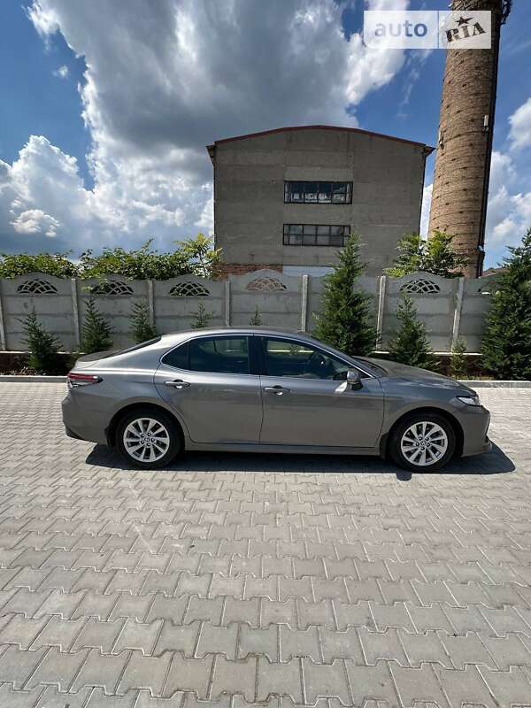 2023 toyota camry