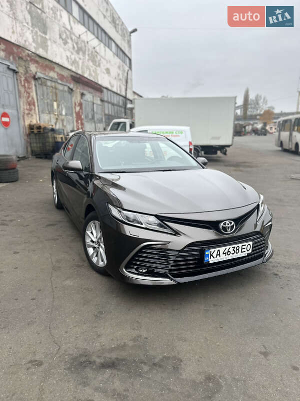 2021 toyota camry