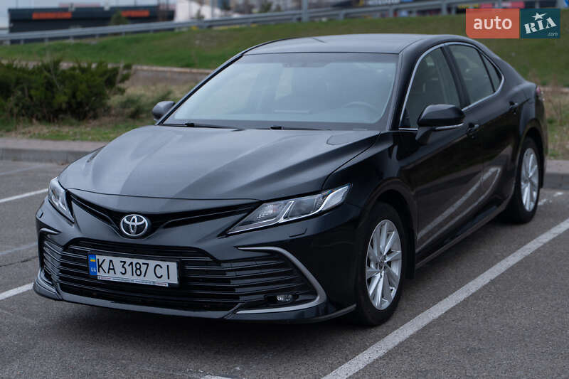 2021 toyota camry