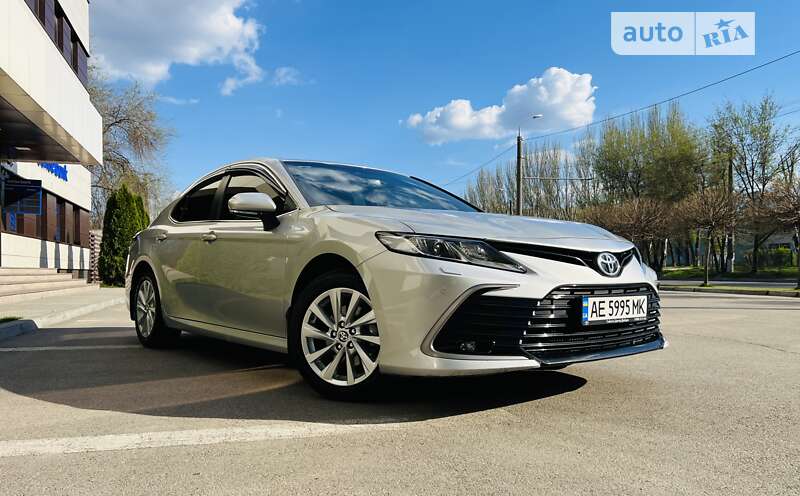 2021 toyota camry