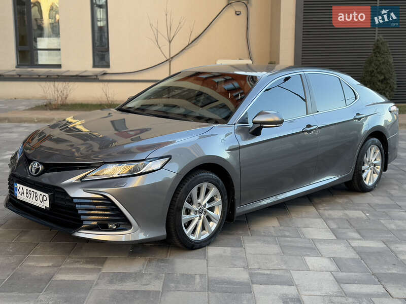 2022 toyota camry