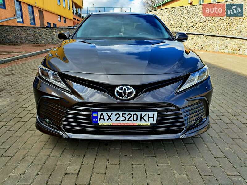 2021 toyota camry