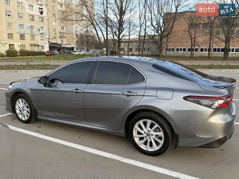 2021 toyota camry