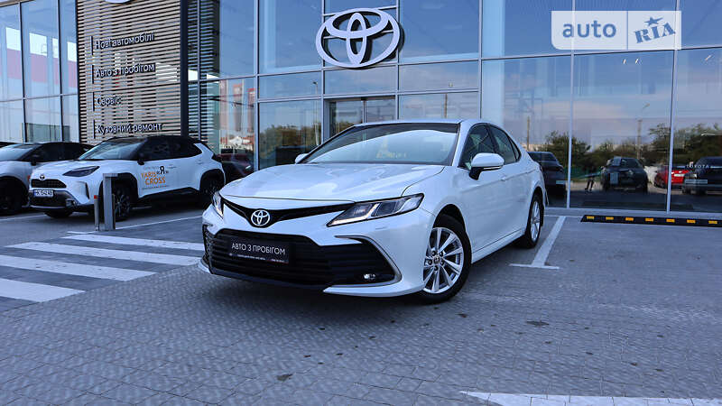 2021 toyota camry