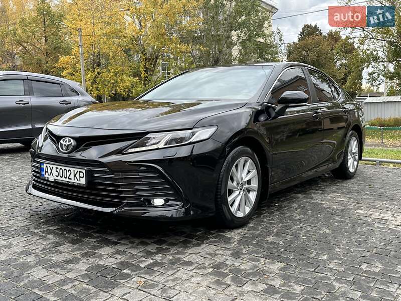 2021 toyota camry
