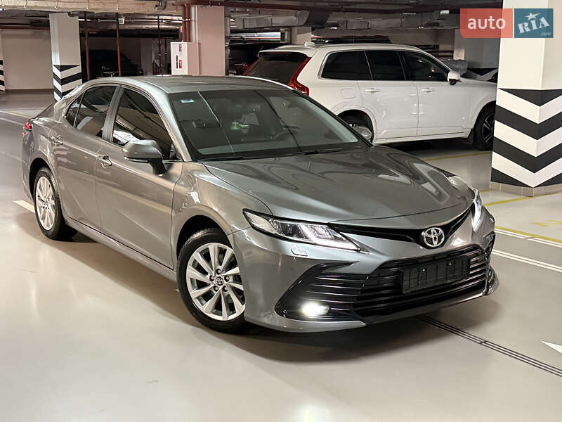 2023 toyota camry