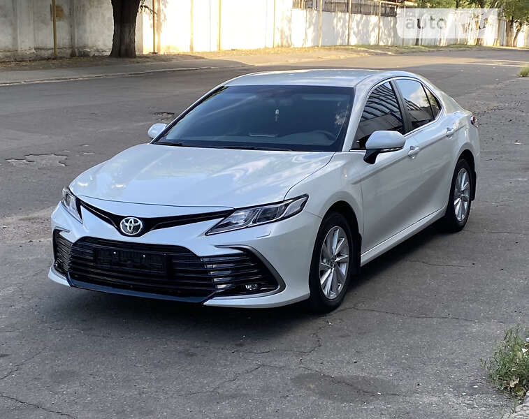 2021 toyota camry