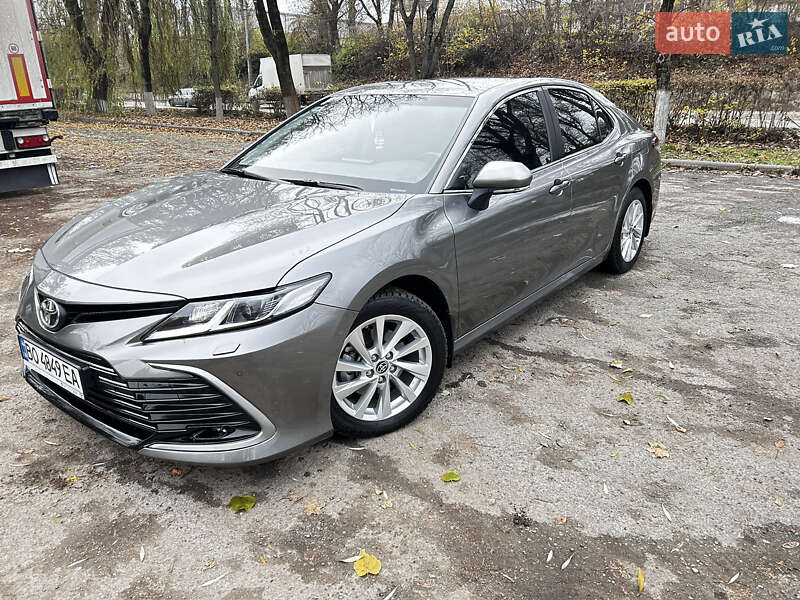 2021 toyota camry