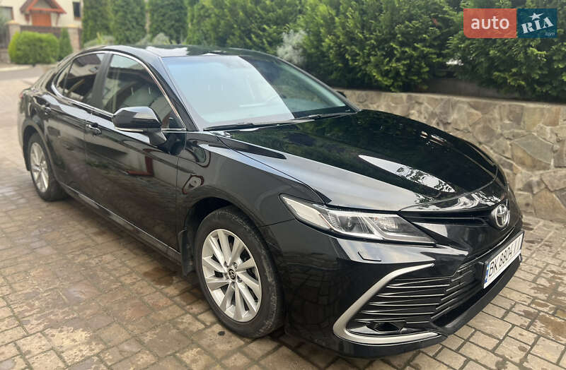 2021 toyota camry
