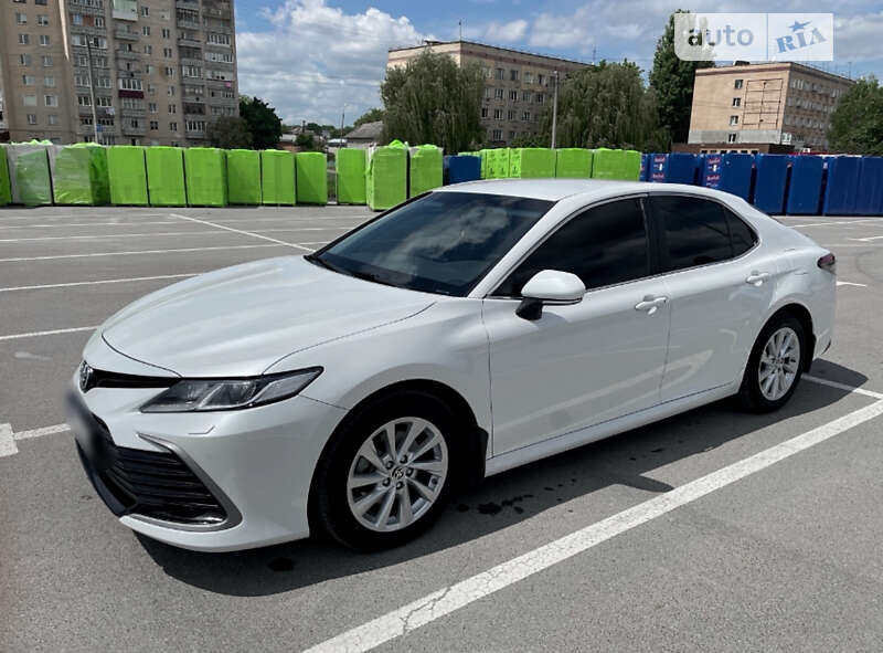 2021 toyota camry