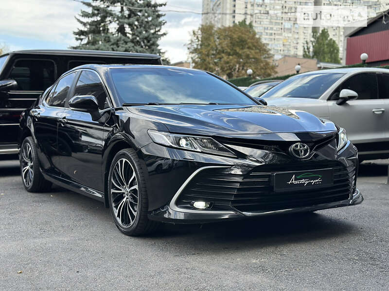 2021 toyota camry