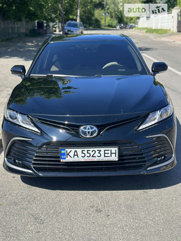 2021 toyota camry