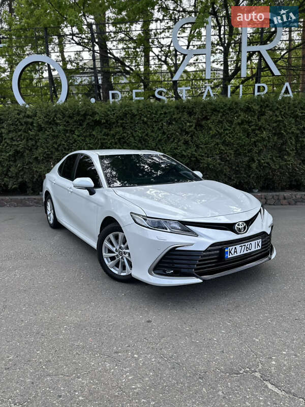 2021 toyota camry