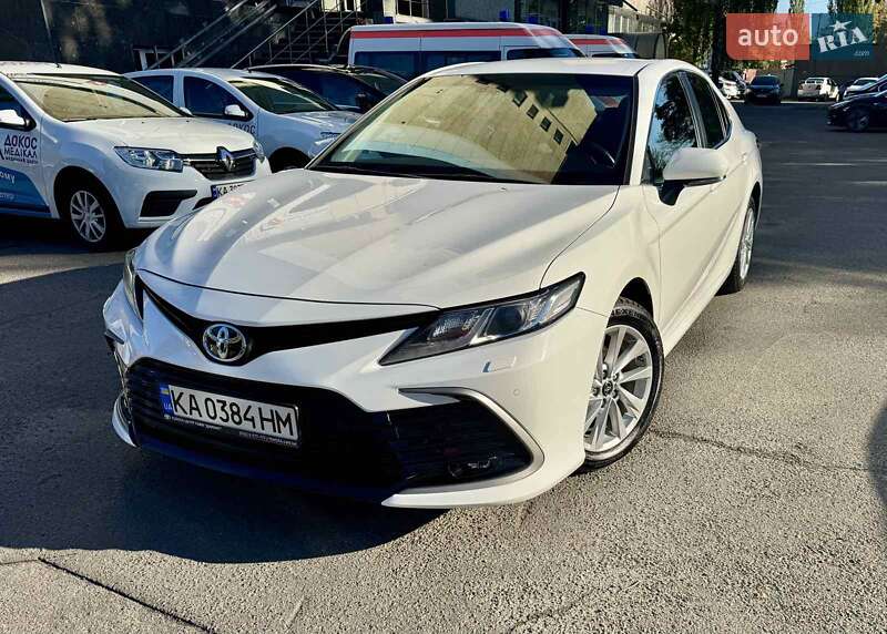 2021 toyota camry