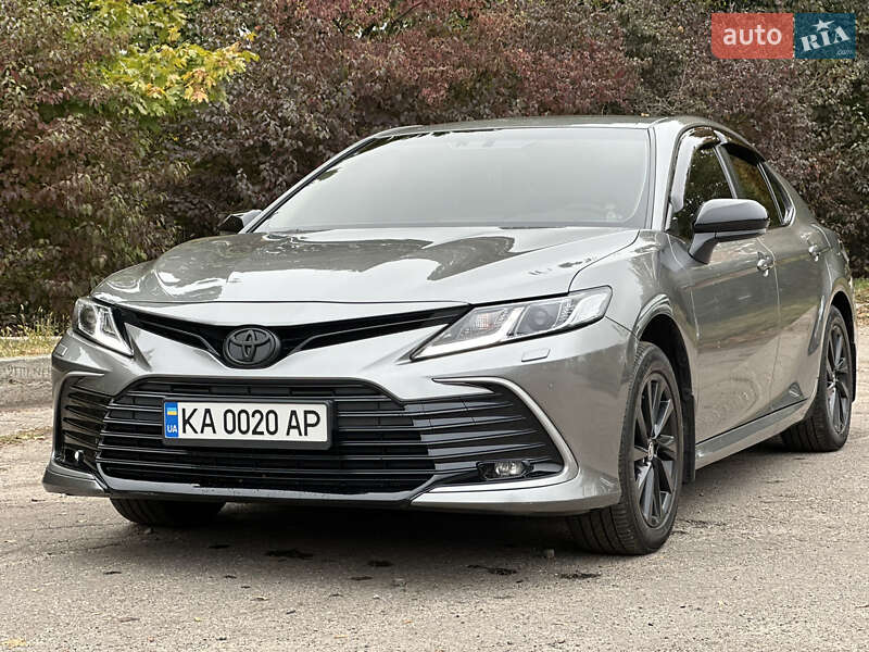 2021 toyota camry