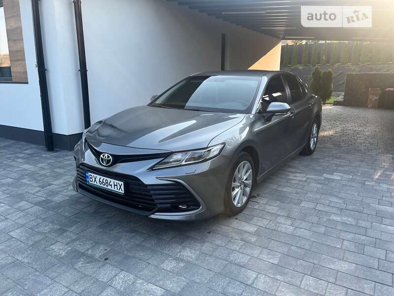 2021 toyota camry