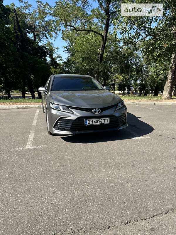 2021 toyota camry